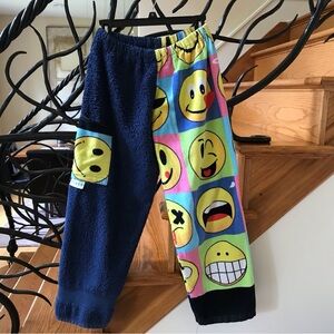 Kiki’s Nation Emoji Towel Pants Large